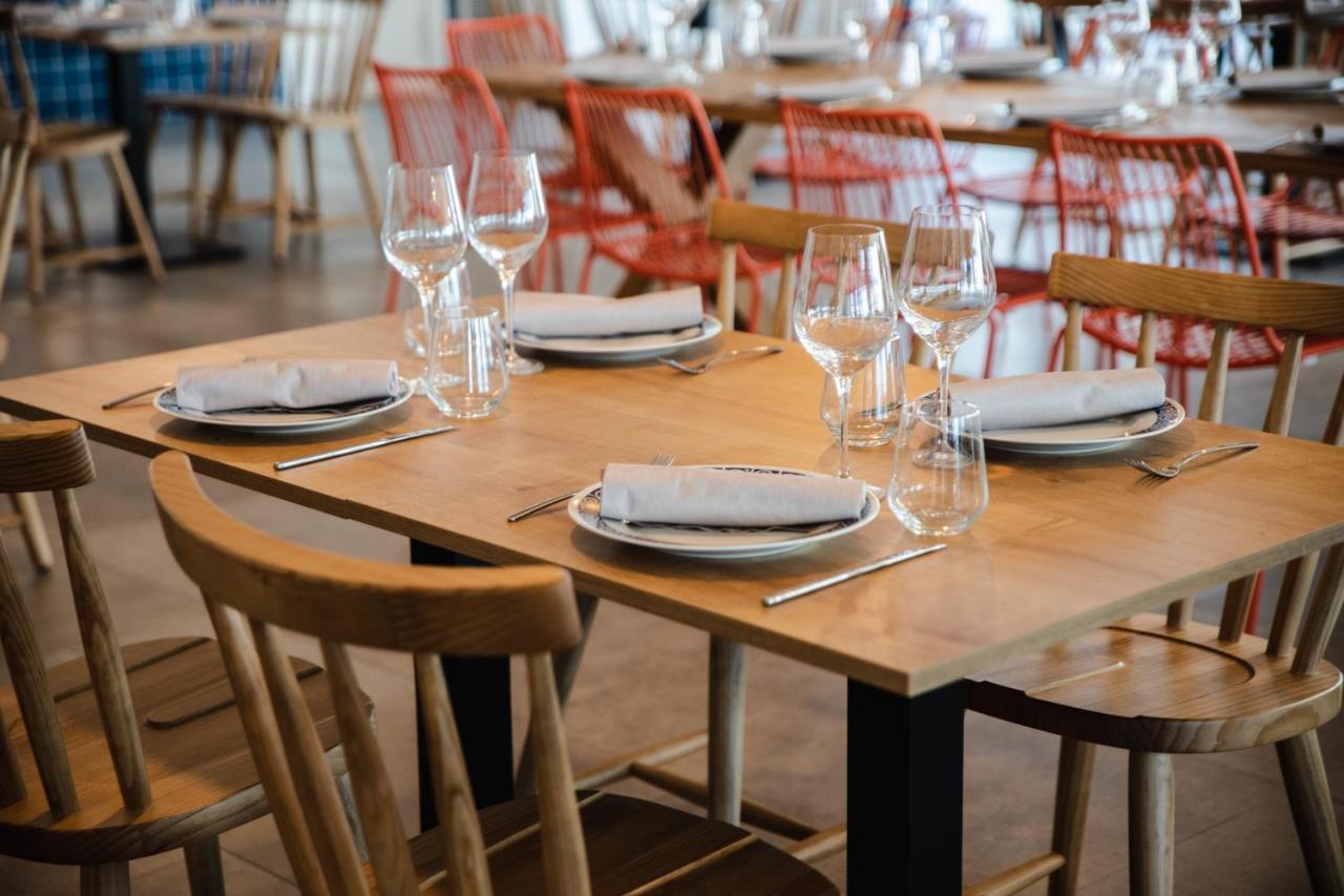 Restaurante Náutico De Razo